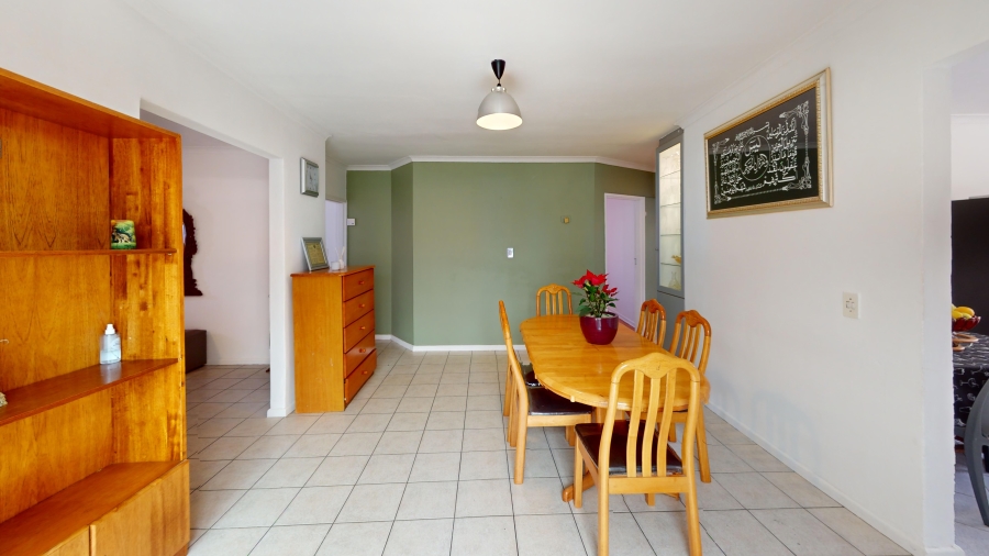 4 Bedroom Property for Sale in Balvenie Western Cape